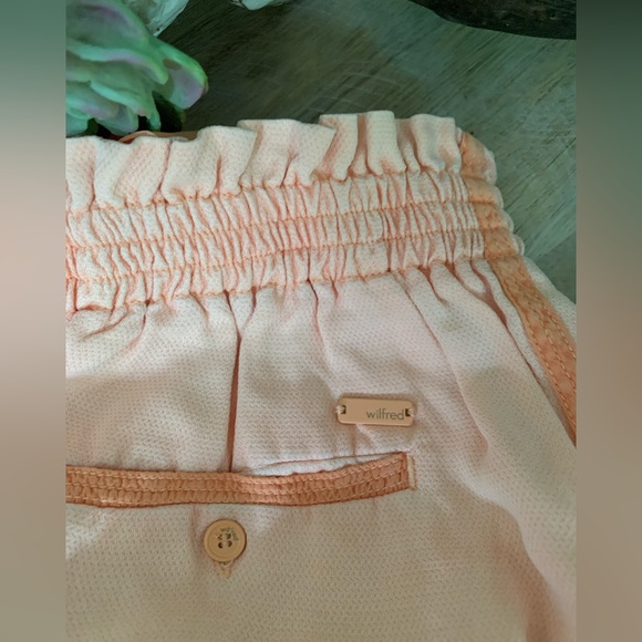 Aritzia skirt with silk trim - Picture 3 of 8